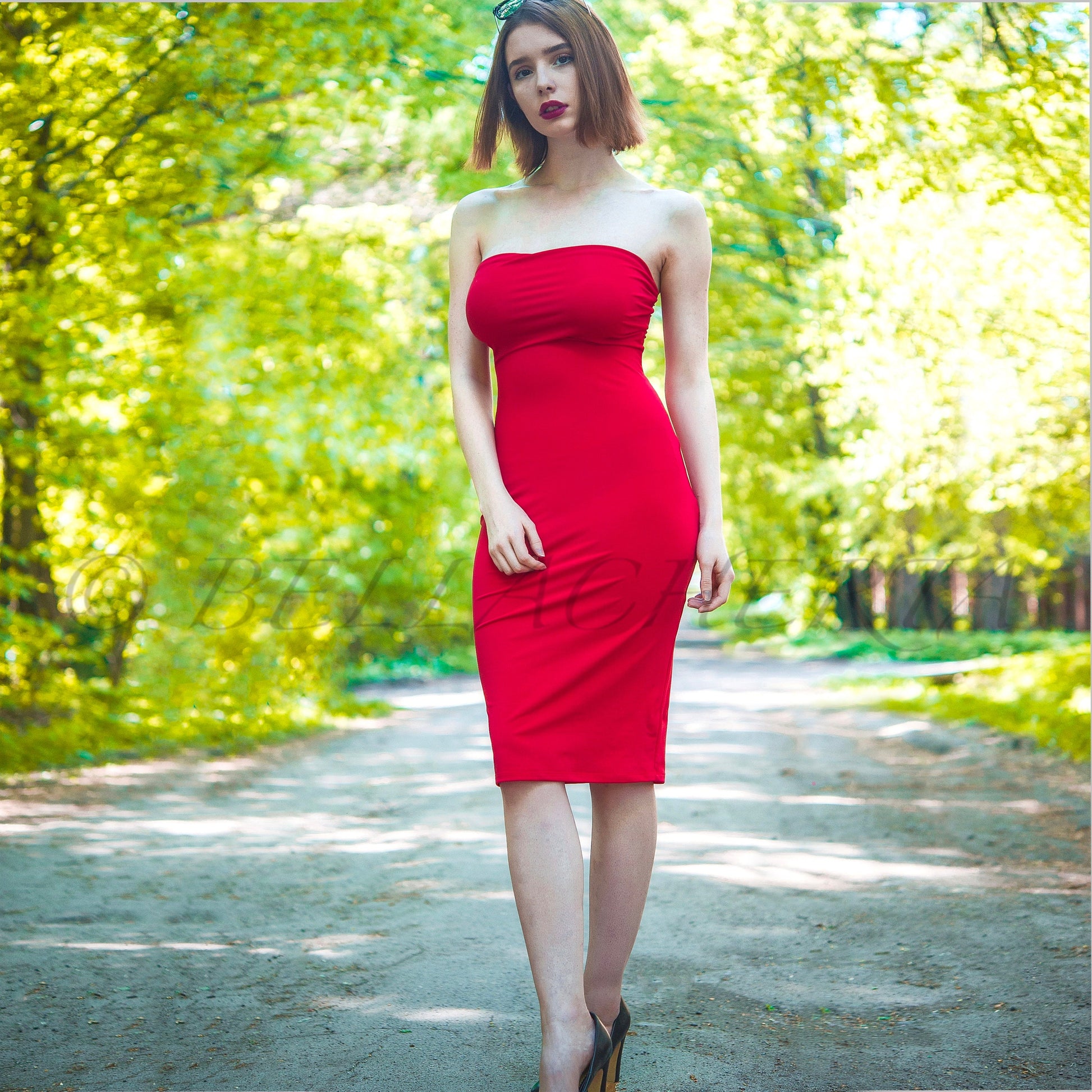 Sleeveless Strapless Bodycon Midi Dress With Princess Seams